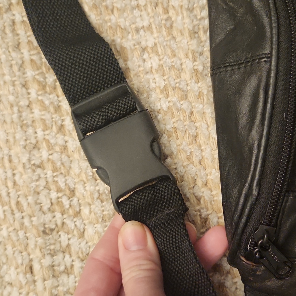 4/$10 Black faux leather fanny pack - Picture 3 of 4